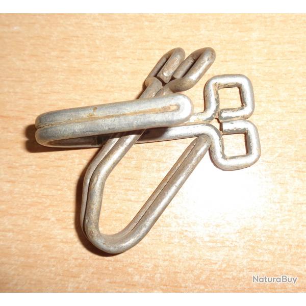 paire de crochets de vareuse allemande seconde guerre alu