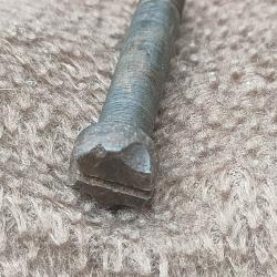 Vis de boîtier longue pour Mauser 98 ( d )
