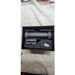 Je vends un ensemble Points rouge et 3xMagnifeer Neuf jamais servi.