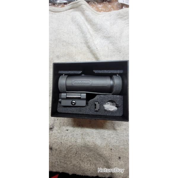 Je vends un ensemble Points rouge et 3xMagnifeer Neuf jamais servi.