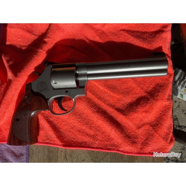 Revolver Smith & Wesson 686 international