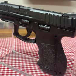 Vente flash ! Pistolet - H&K - SFP9 SK SF PADDLE - 9MM - NOIR - 10 CPS - 2 CHARGEURS - HK262108