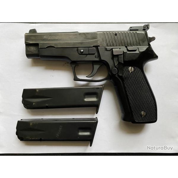 Pistolet SIG SAUER P226 9x19 (9 para) made in Germany