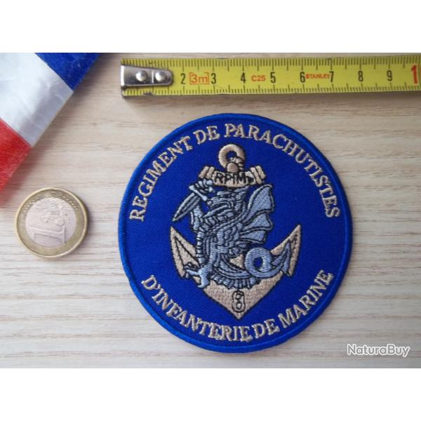 cusson militaire 8e rgiment de parachutistes d'infanterie de marine Castres insigne