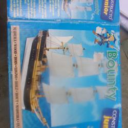 maquette de junior bateau à voiles