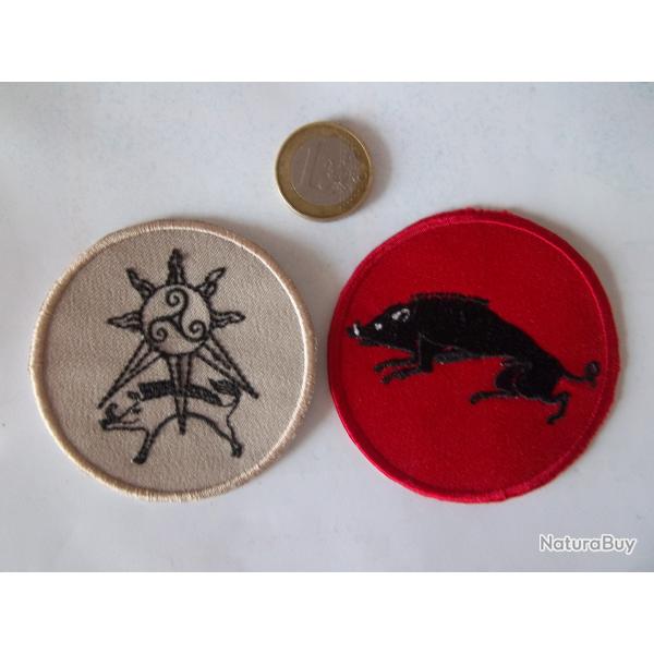 lot 2 cussons Triskle celtique ou croix Bretonne sanglier insignes collection