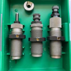 JEU D'OUTILS RCBS 30 M1 STD TAPER CRIMP 18010 avec Shell holder RCBS