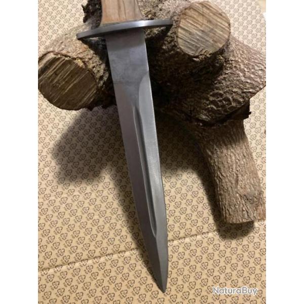 DAGUE GOUTTE DE SANG  40 cm MANCHE BOIS  DE TECK   2025   3