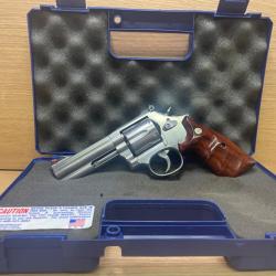 Revolver Smith &wesson 686-6Calibre 357 magnum