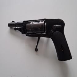 Revolver hammerless 6mm