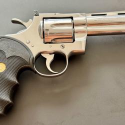 Colt Python 357 en 4 pouces de 1988