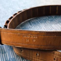 Ceinturon vintage cuir hand sewn (cousu à la main), cal 16, 25 cartouches long 1,10m, 3,8cm large