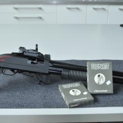 Fusil à pompe Winchester SXP cal. 12 avec crosse pliable