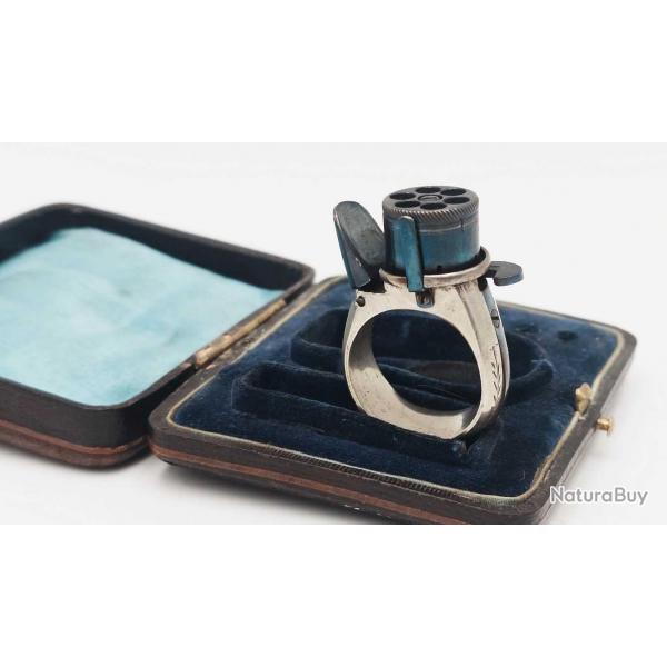 BAGUE REVOLVER  LE PETIT PROTECTOR  6 COUPS CALIBRE 4.5MM A BROCHE Trs bon  XIX eme Categorie D