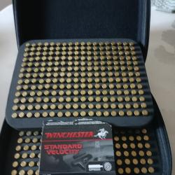 A vendre lot de 468 balles 22 lr winchester et son étui de transport