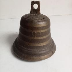 cloche ancienne en bronze hauteur 10 cm diamètre 9,5 cm