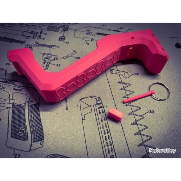 Garde main angulaire style "Cyberpunk"