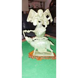 Rare sculpture chinoise en jadéite ajourée verte