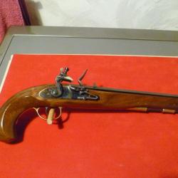 Pistolet kentucky cal 45 a silex Pedersoli.
