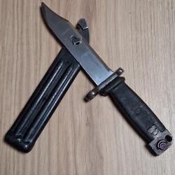 Baïonnette AKM de stock Yougoslave