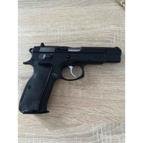 CZ85 combat