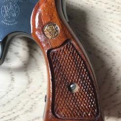 Pour S&W K square butt, plaquettes.