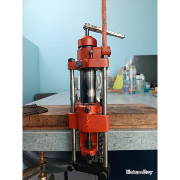 Presse recalibrage et graissage Lyman Ideal 45