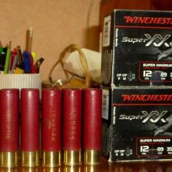 Lot de 33 Cartouches Super Magnum 12/89 Winchester et Federal en Plomb N°4 et 6.