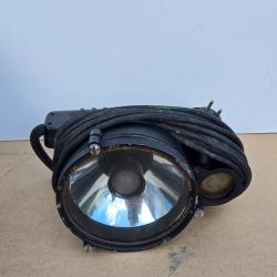 Lampe de signalisation de navire anglais Aldis associé Iver C. Weilbach danois dans son coffre ww2