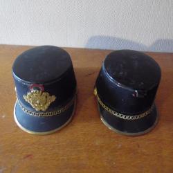 LOT DE 2 SHAKO MODELE 31 GARDE REPUBLICAIN