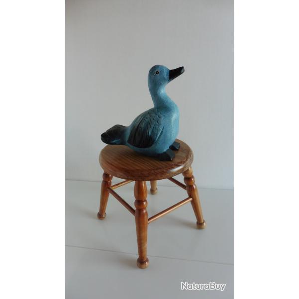 Canard sur Tabouret bois