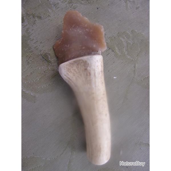 reproduction de gratoir nolithique 20 cm