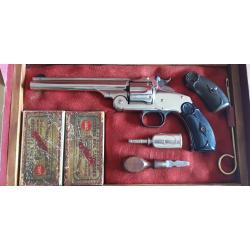 Superbe Smith et Wesson numéro 3 44 Russian en coffret chêne massif