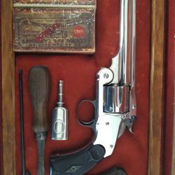 Superbe Smith et Wesson numéro 3 44 Russian en coffret chêne massif