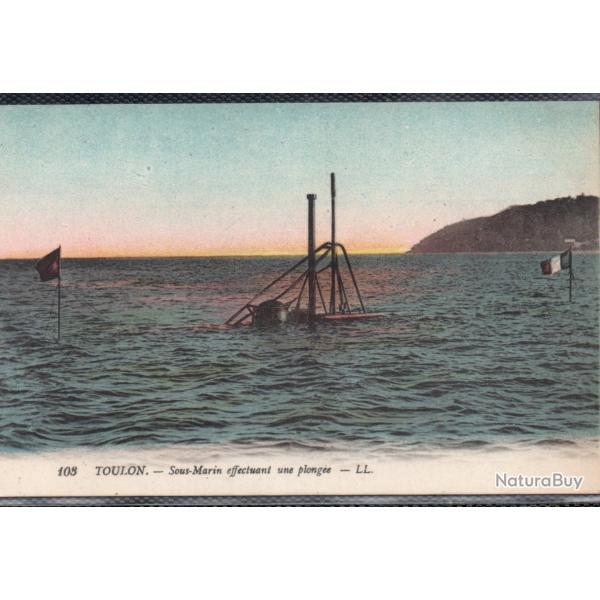 CPA - MARINE DE GUERRE  - TOULON - Sous - Marin effectuant une plonge - N1482
