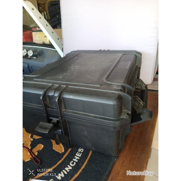 Valise noire tanche