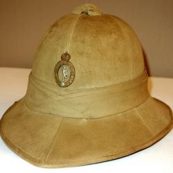 CASQUE BRITANNIQUE TROPICAL de la SECONDE GUERRE.