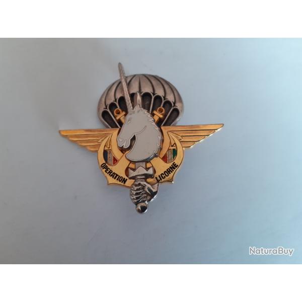 1 insigne Militaire  OPERATION LICORNE 2002 T101 OPEX