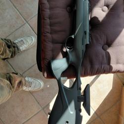 Vend carabine sako Hunter s20 cal 300 état neuf très peut tirer juste une petite griffure voir photo