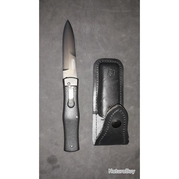 Couteau Automatique Mikov "PREDATOR Black" - N690