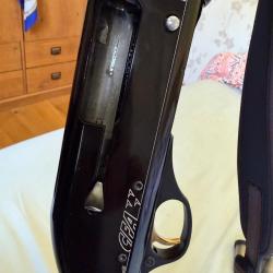 Fusil, semi automatique CFA état comme neuf calibre 12/76