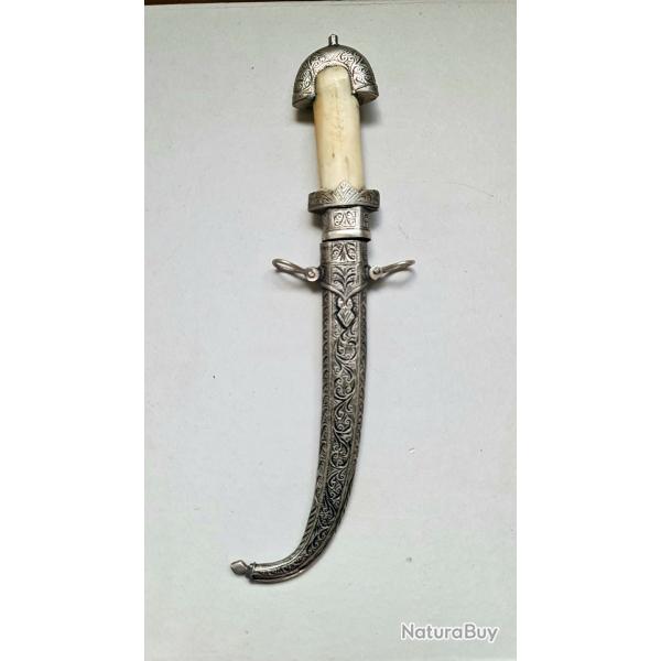 Dague Koumya en mtal, poigne en os, longueur : 34 cm