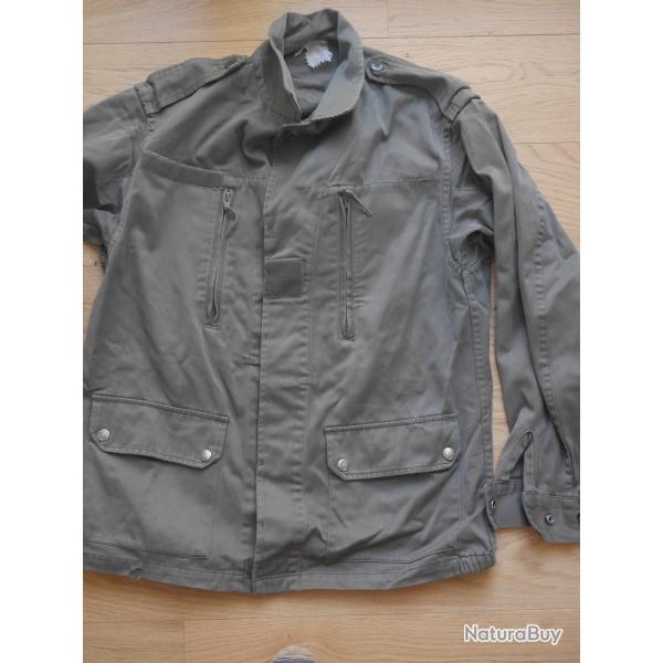 Veste de treillis kaki de l'arme de terre