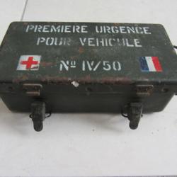 Boite militaire 1ere urgence pour véhicule 1950