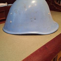 Casque europe de l'est peint couleurs ONU
