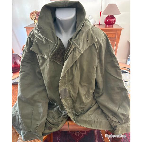 PARKA FOURREE EN TRES BON ETAT