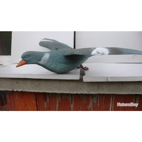pigeon plastique