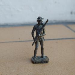FIGURINE KINDER METAL SOLDAT USA 1780-2 COMBATTANT GUERRE D' INDEPENDANCE