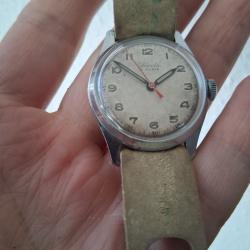 DAVIS MONTRE MECANIQUE ANCIENNE STYLE MILITAIRE 1960s