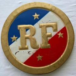 Panneau porte-drapeau RF